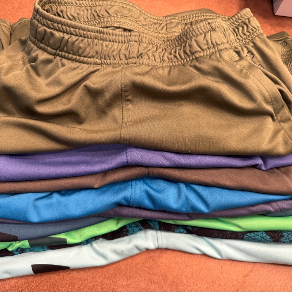 Lot of 9 Under Armour Shorts - Size Medium